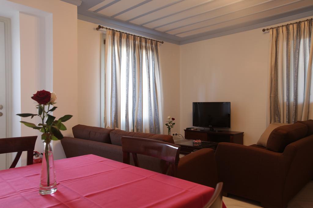 Avgerinos Hotel Kampochora  Chambre photo