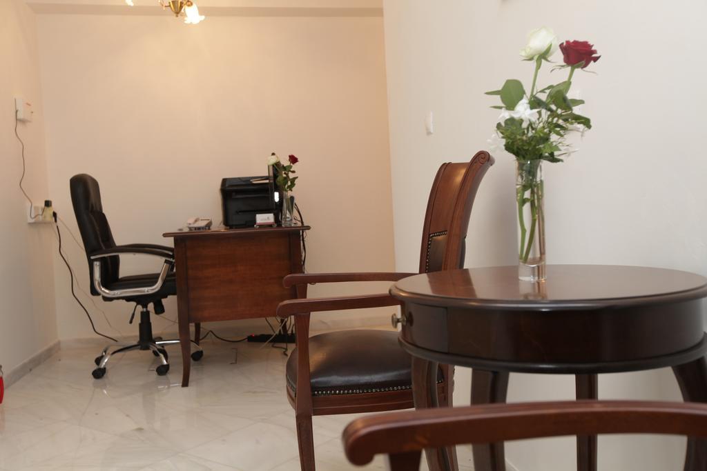 Avgerinos Hotel Kampochora  Extérieur photo