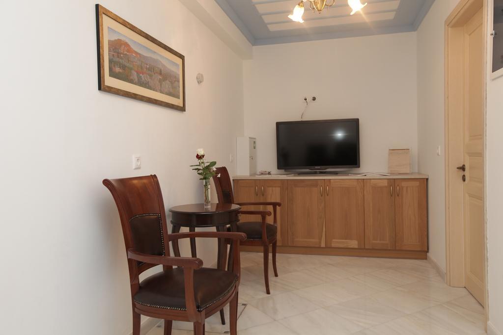 Avgerinos Hotel Kampochora  Extérieur photo